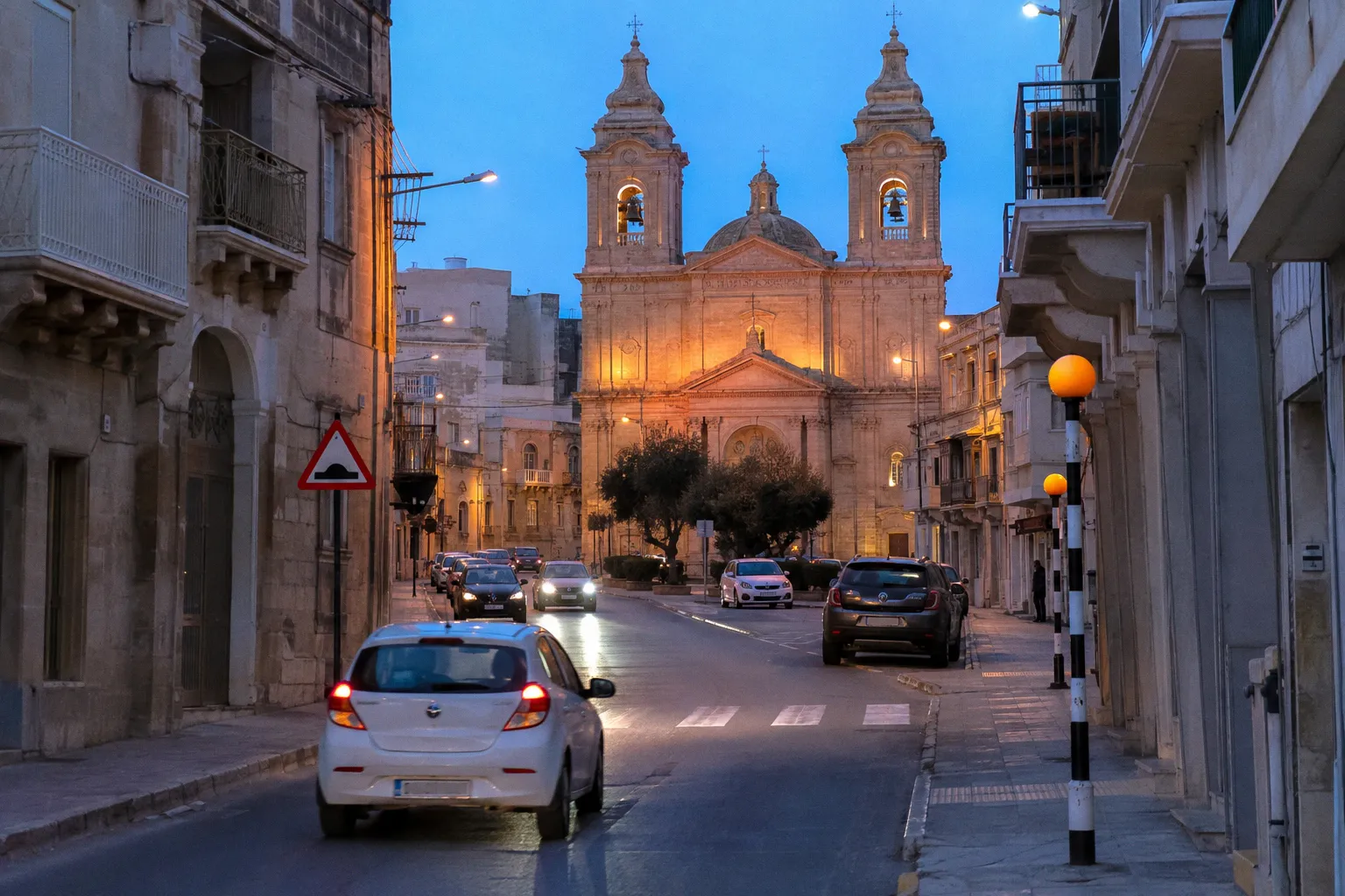Location de voiture à Attard (Malte) : guide pratique