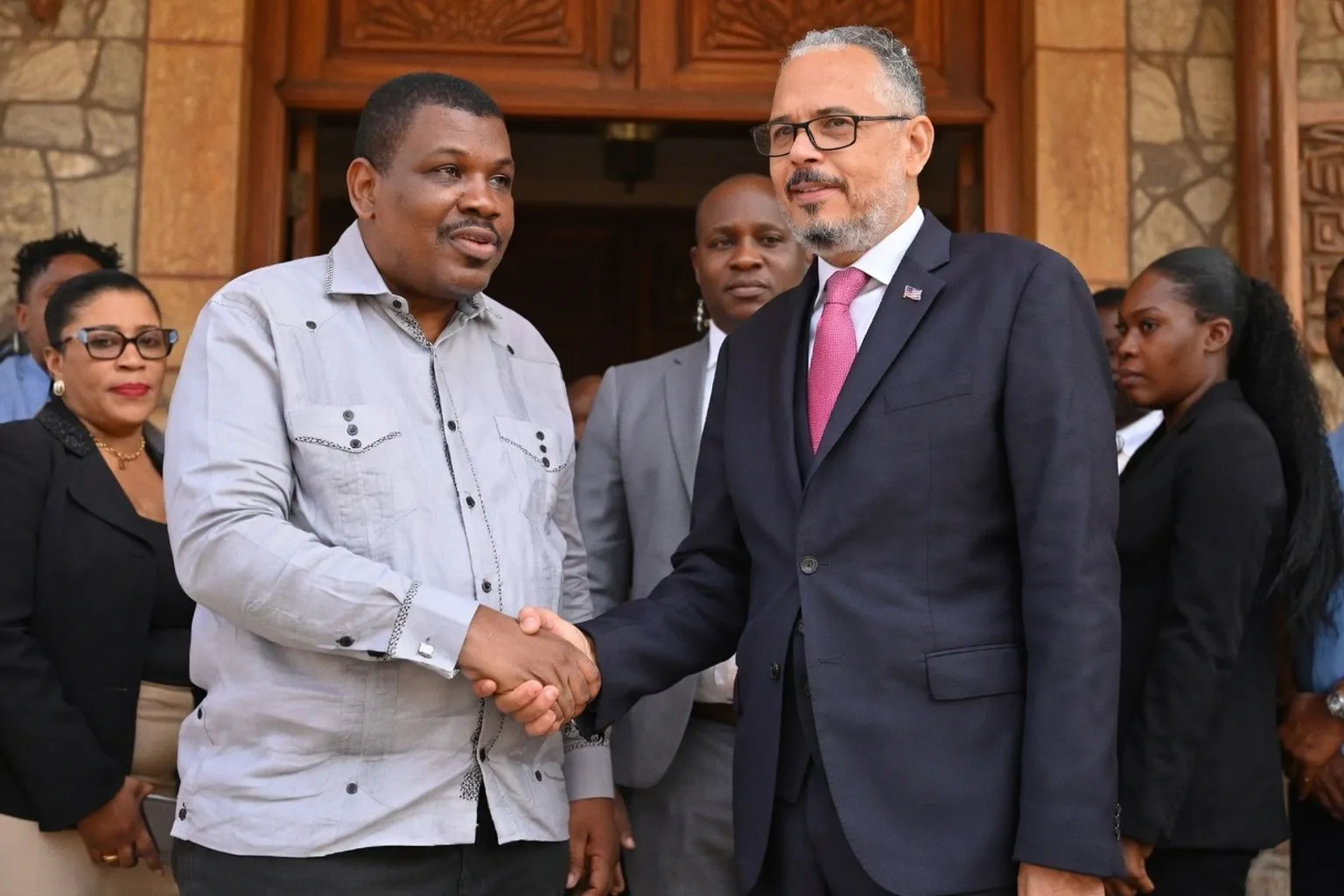 Processus électoral en Haïti : onze partis politiques contestent les conditions du scrutin