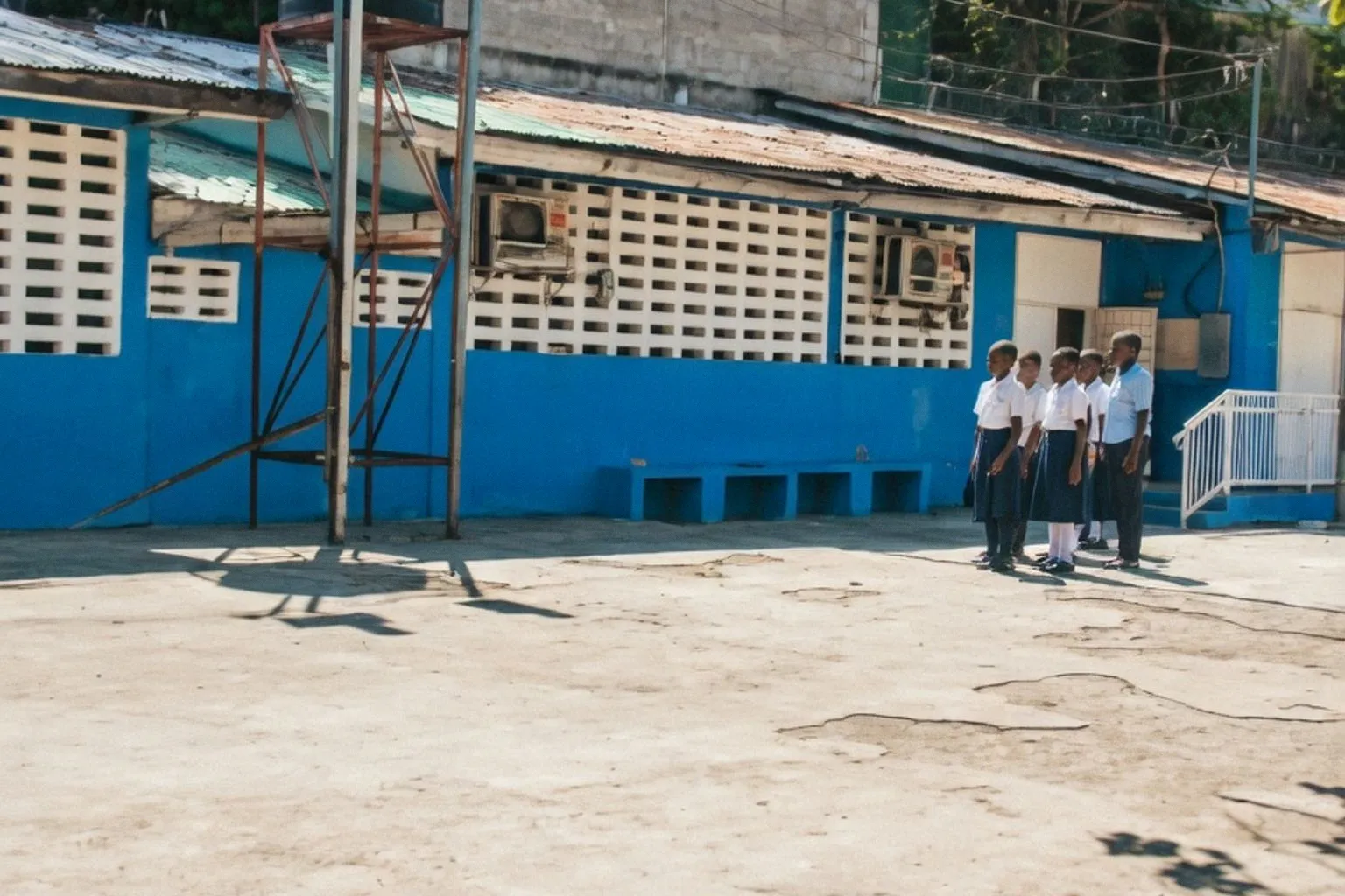 Rentrée scolaire 2026 en Haïti : les défis de la sécurité face aux travaux de rénovation
